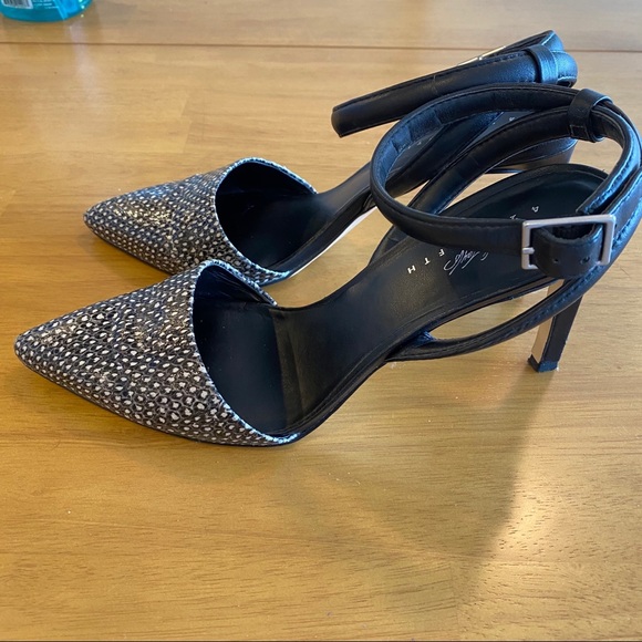 Lord & Taylor 424 Fifth Heels - Picture 4 of 7